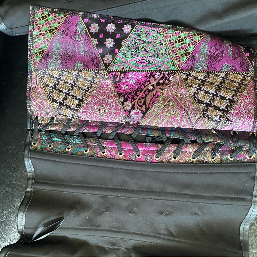 Patchwork Corset - Picture 4 of 4